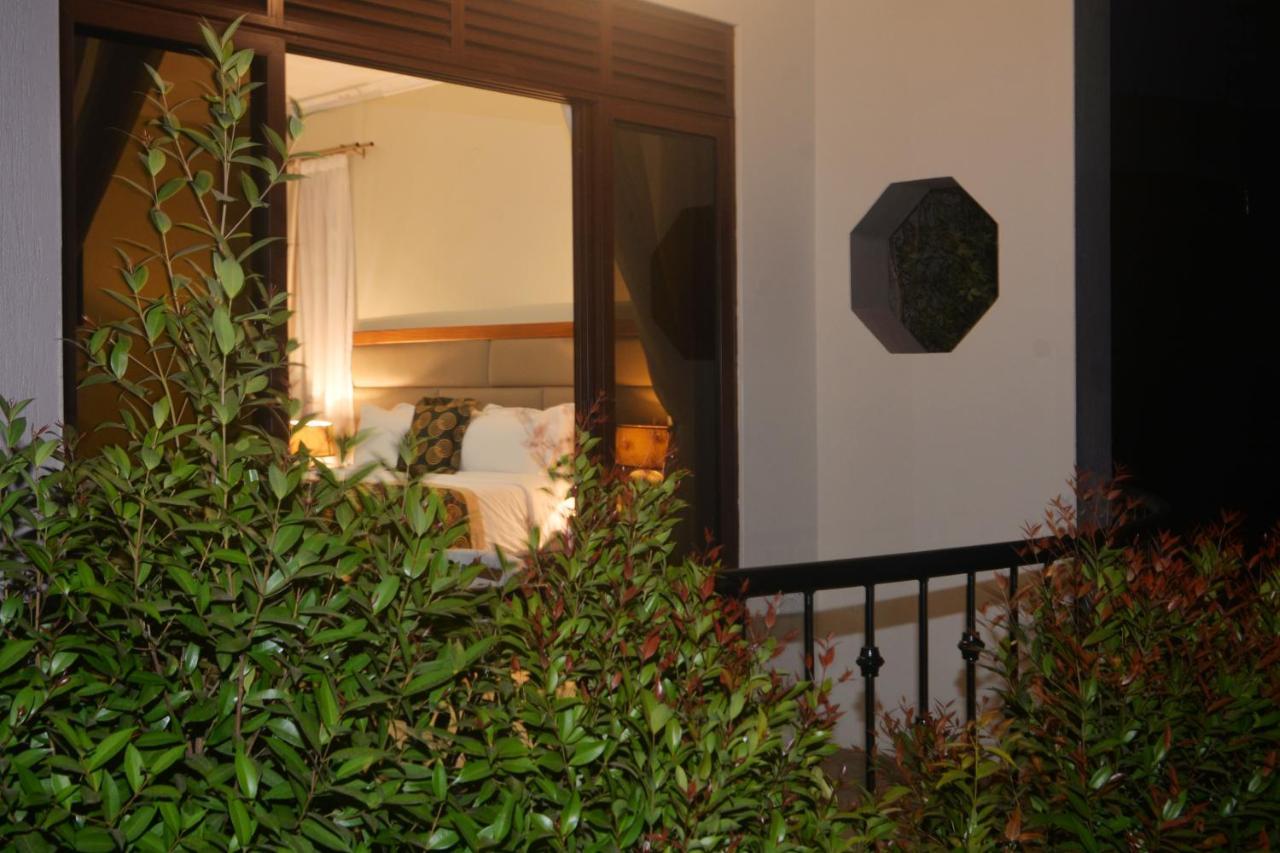 Akasu Bed And Breakfast Kampala Exterior foto