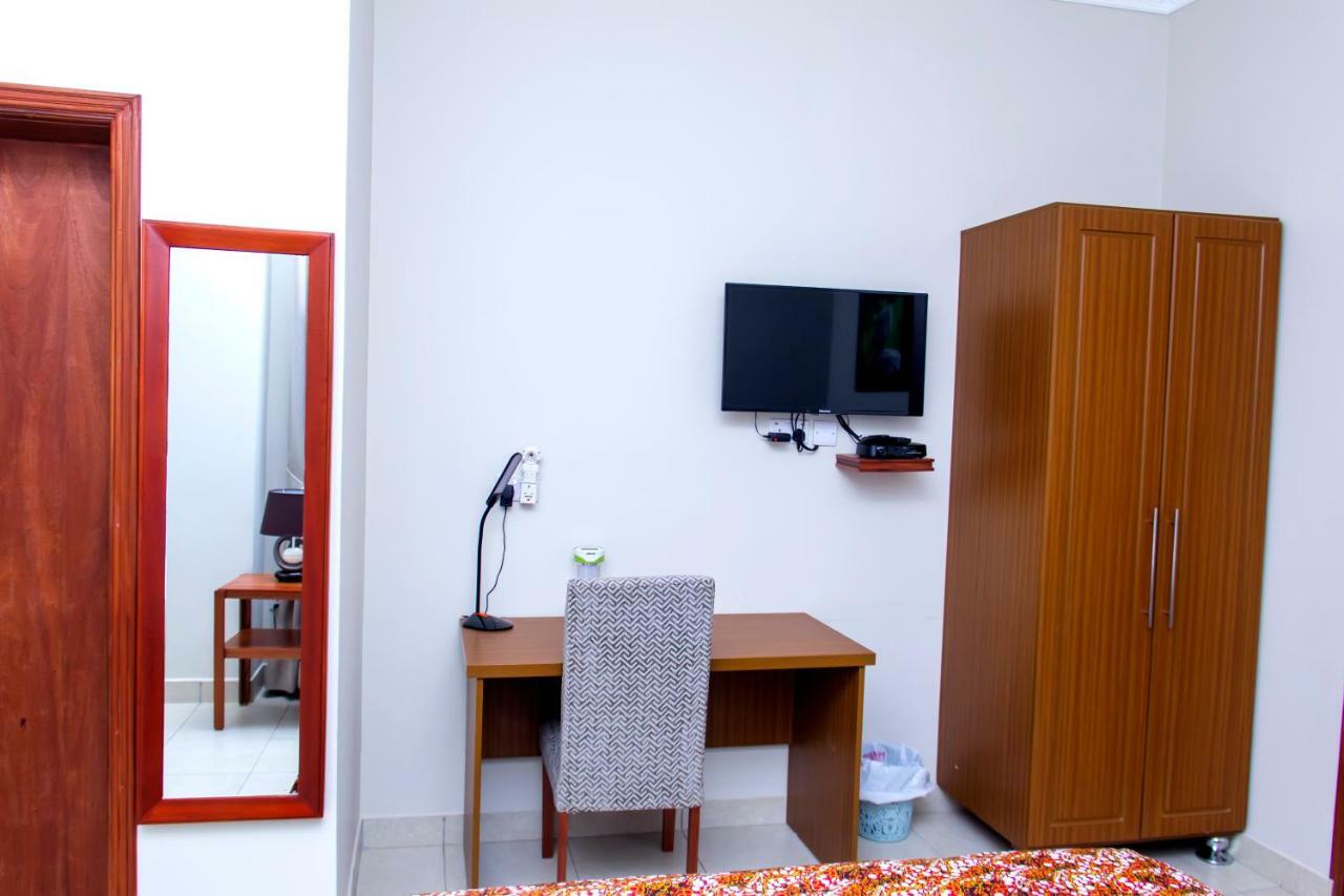 Akasu Bed And Breakfast Kampala Exterior foto