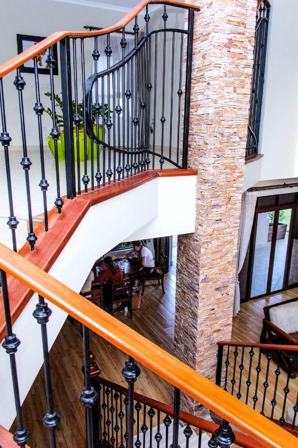 Akasu Bed And Breakfast Kampala Exterior foto